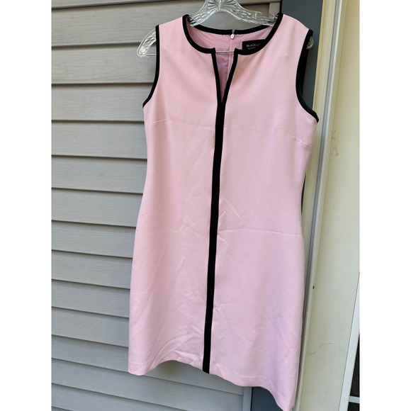 Evan Picone Dresses & Skirts - Black Label by Evan Picone Pink Sleeveless Shift Dress Black Trim 576M31A9549